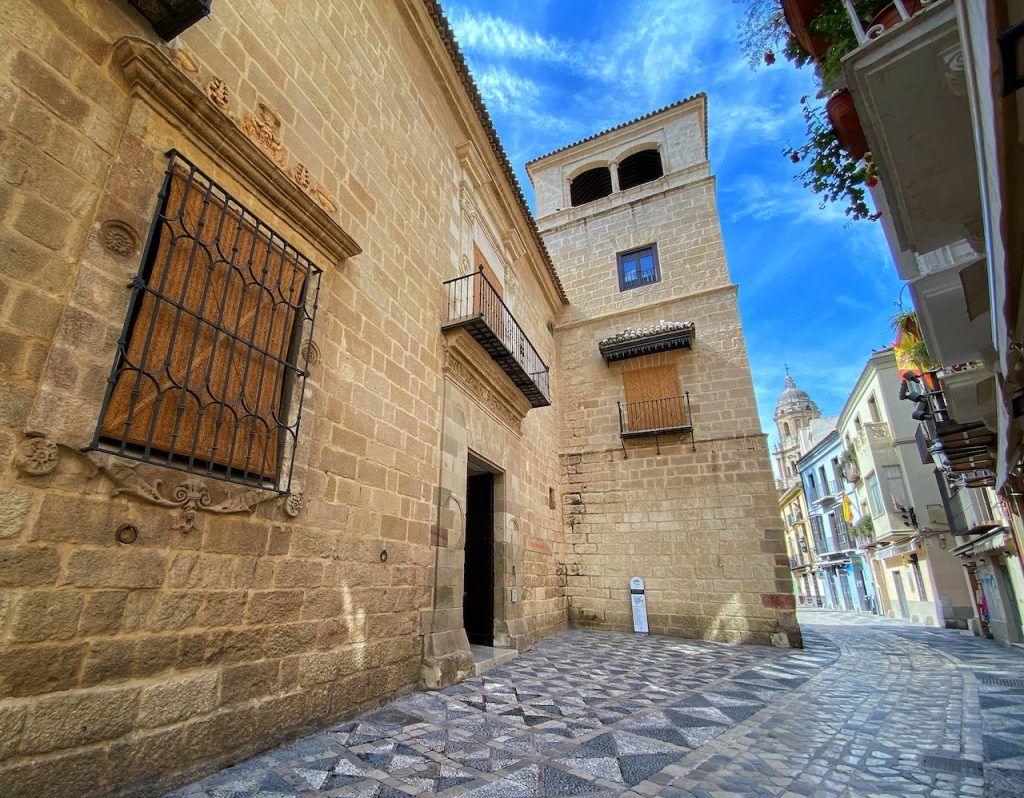 Fachada del Palacio de los Condes de Buenavista, sede del Museo Picasso Málaga